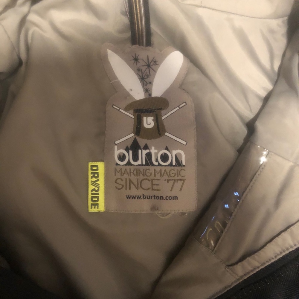 Burton winter jacket - Picture 9 of 15
